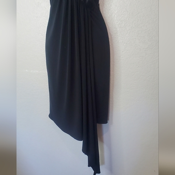 Silk Laundry Shelli Segal LBD Black Halter Open Back Asymetrical Dress Size 6 - Picture 3 of 9